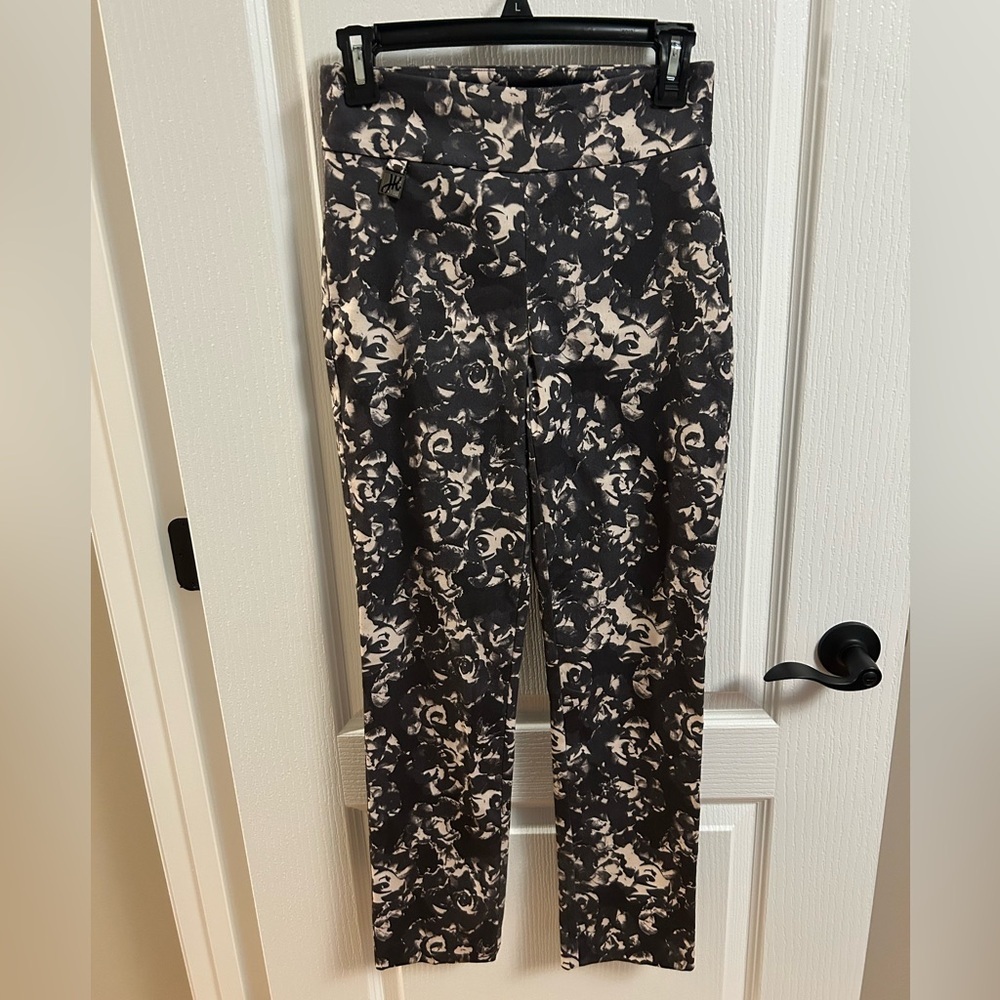 Joseph Ribkoff Black and Cream Floral Pants